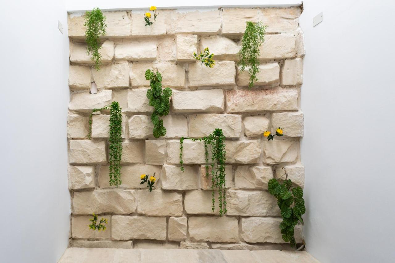 Entire Luxury Sliema Townhouse Steps From Beach エクステリア 写真