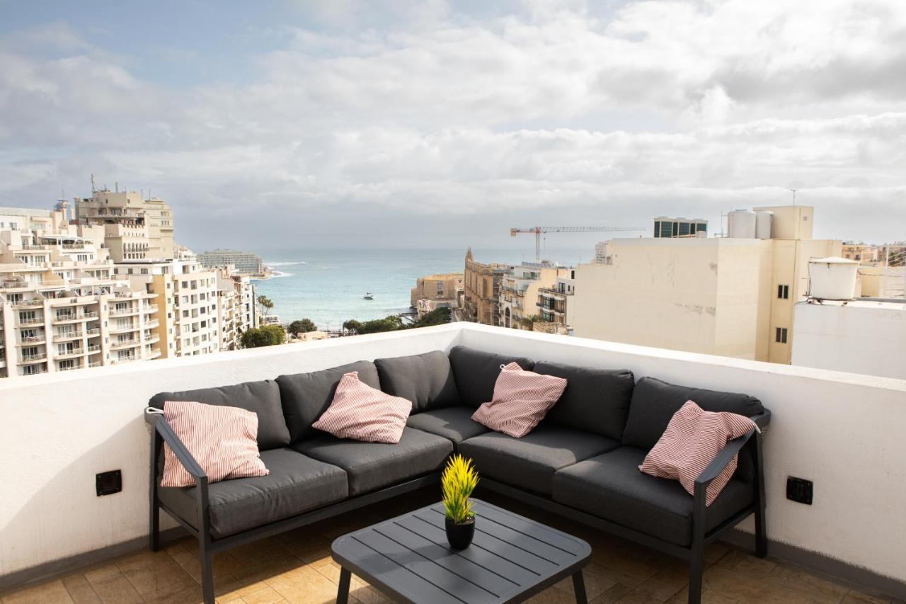 Entire Luxury Sliema Townhouse Steps From Beach エクステリア 写真