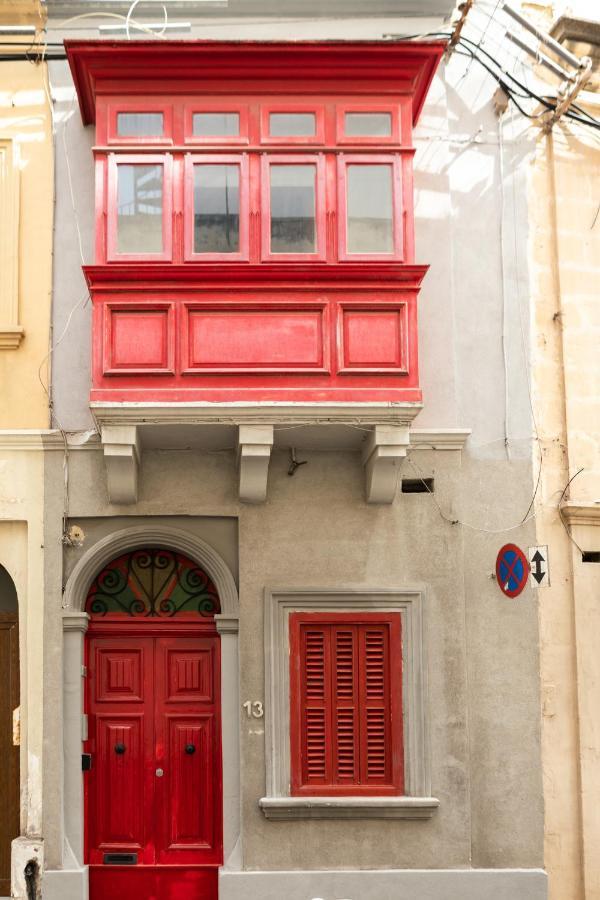 Entire Luxury Sliema Townhouse Steps From Beach エクステリア 写真