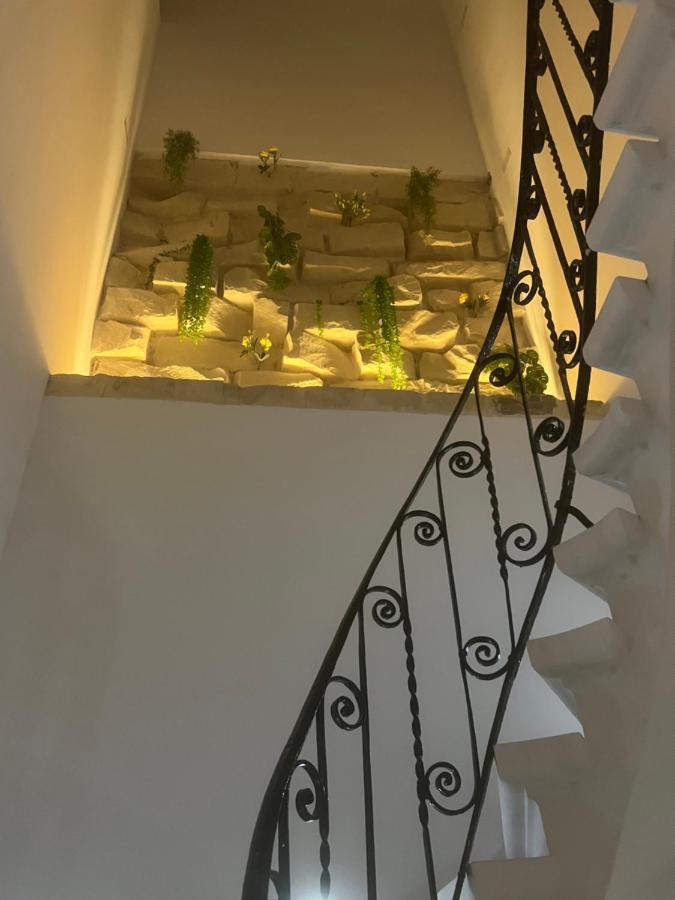 Entire Luxury Sliema Townhouse Steps From Beach エクステリア 写真