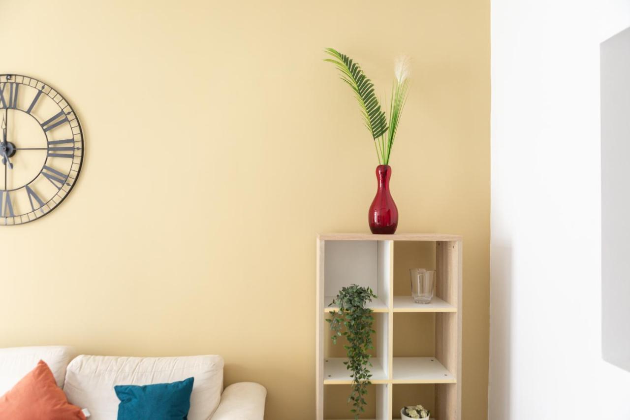 Entire Luxury Sliema Townhouse Steps From Beach エクステリア 写真
